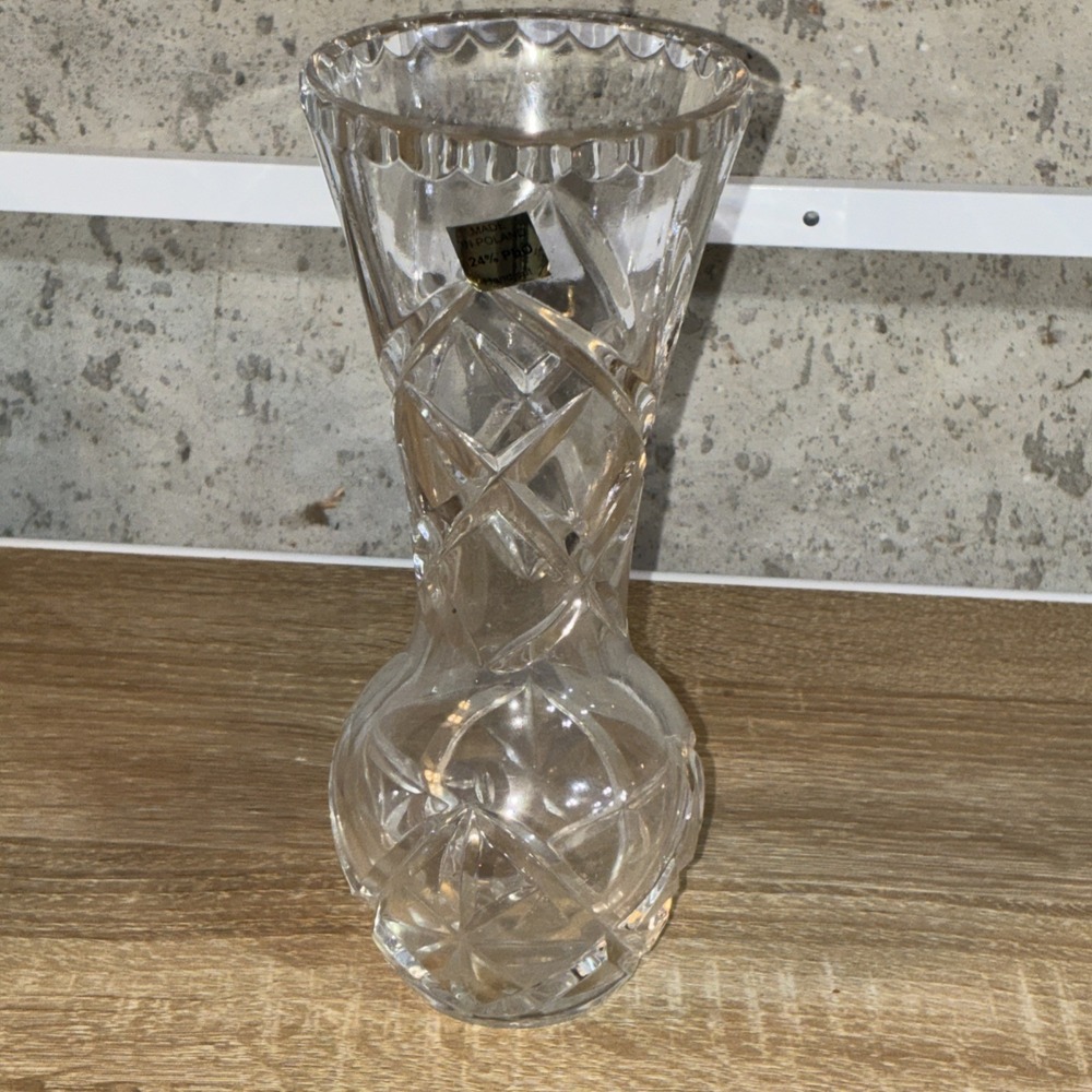 HAND CUT 24% lead  POLAND LEAD CRYSTAL VASE‎ 8" tall